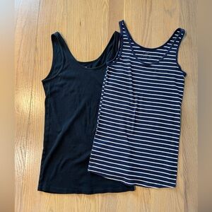 Motherhood Maternity Tank top bundle Size Medium
